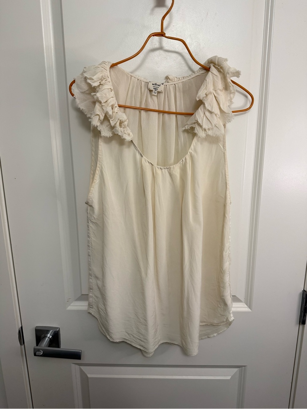 Wilfred Aritzia 100% Silk Cream Ruffle Shoulder Top Blouse in size S